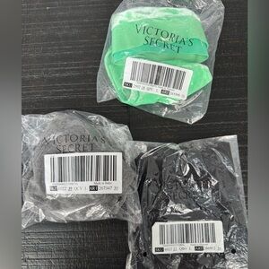 PINK/Victoria Secrets Large Underwear Set - NWT